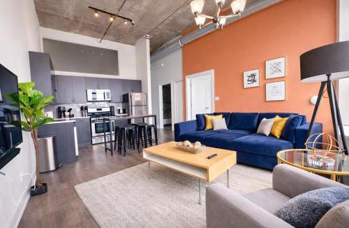 Near South Side Apartment | Modern 2BR Stay in South Loop with Optional Parking & Gym Access Near Museum Campus & Grant Park