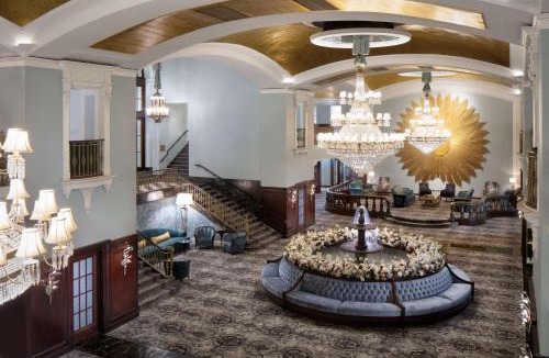 Downtown Hotel | Amway Grand Plaza Hotel, Curio Collection by Hilton