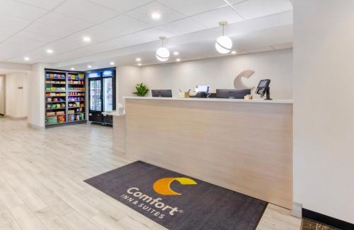 Beaver Dam Hotel | Comfort Inn & Suites Beaver Dam