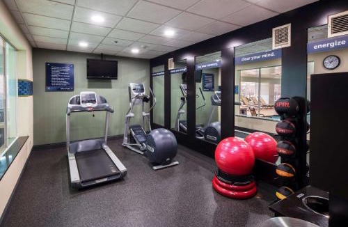 Lincolnshire Hotel | Hampton Inn & Suites Lincolnshire