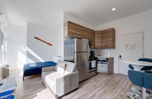 River West Hotel | 747 Lofts by RedAwning - River West, Third Floor Chicago