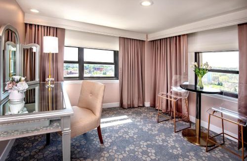 Peoria Hotel | Peoria Marriott Pere Marquette