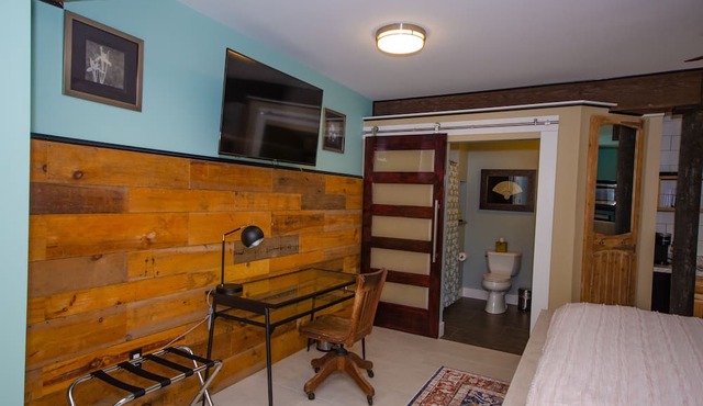 Tobacco Warehouse Inn