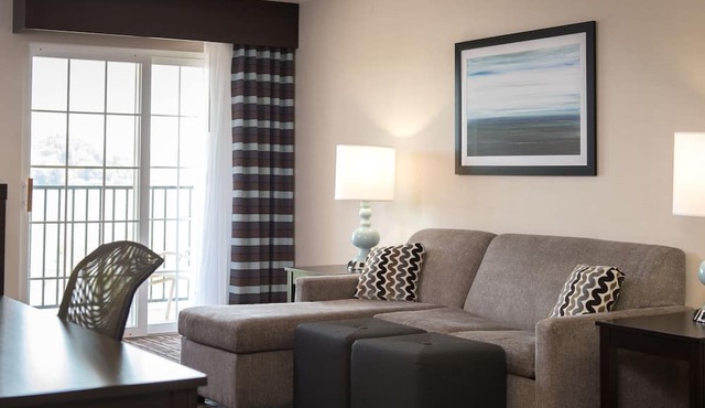 Holiday Inn Express Le Claire Riverfront-Davenport by IHG