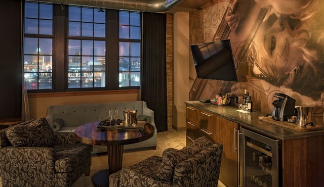 The Iron Horse Hotel