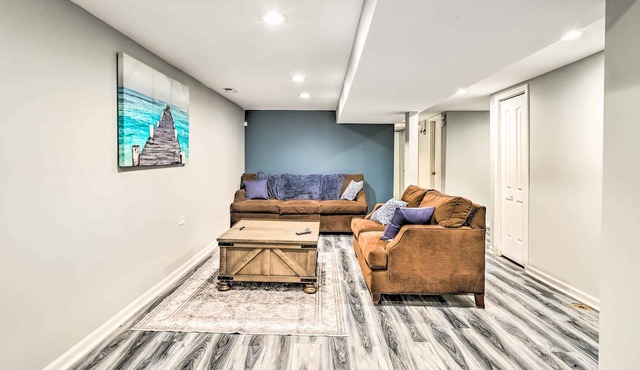 Remodeled Chicago Apartment < 9 Mi to Downtown