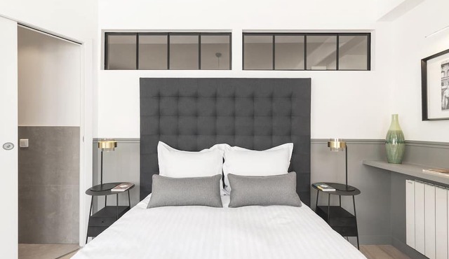 LivinParis | Luxury AC 3 Bedrooms Le Marais III