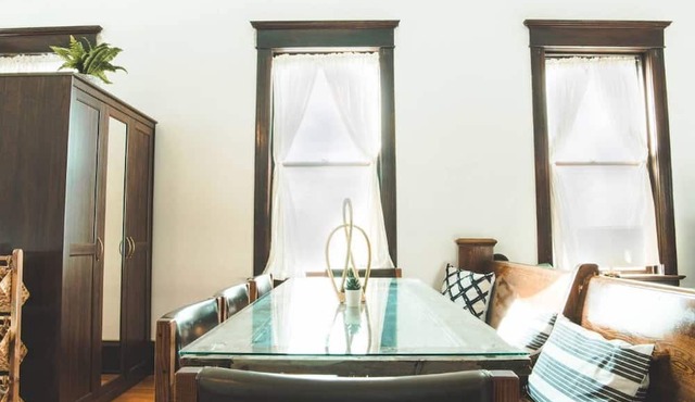 The Courthouse Loft - History with a hot tub!