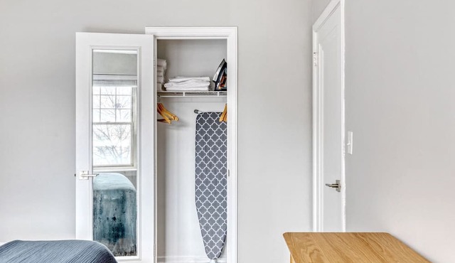 Serene Evanston 1BR w/Dishwasher, walk to Northwestern, by Blueground