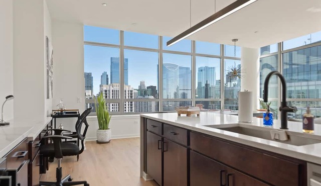 Penthouse Escape + Vibrant West Loop Access