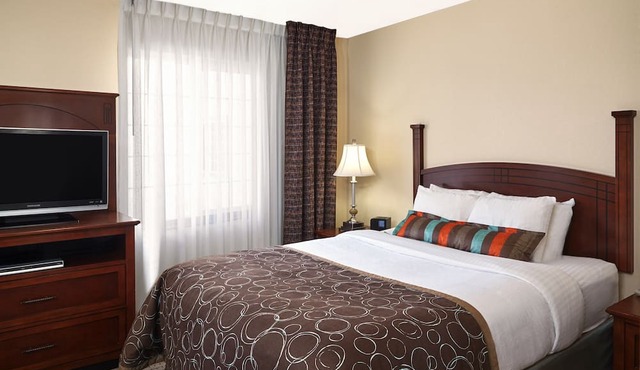 Indoor Pool + Hot Tub + Free Breakfast | Close to the Airport!