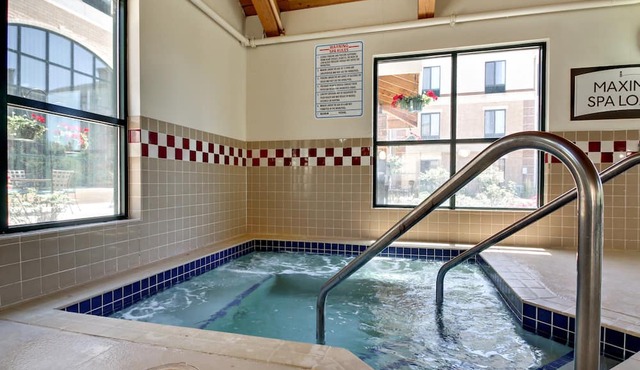 Free Breakfast. Pool and Hot Tub. Downtown Location. Near the University of Wisconsin-Madison!