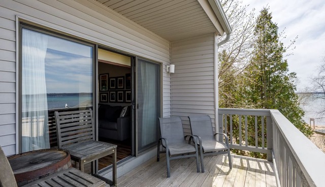 🏖️ Stunning Lake Views @ The Shores | Bayfront Deck, Private Beach Access + VIP Perks ➠ UNIT 5577
