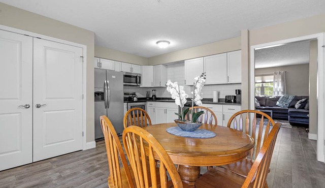 West Side Cozy Home, Pet Friendly