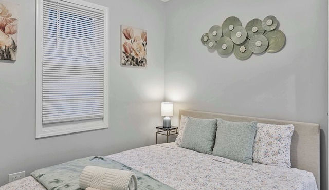Cozy 4BR 2BA Worth Home