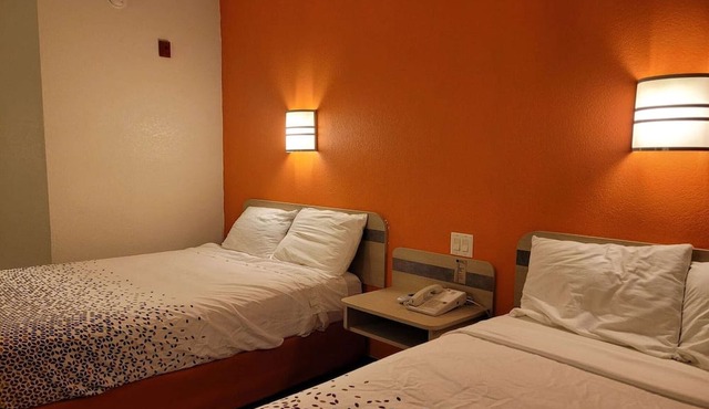 2 Full Beds Non-Smoking
