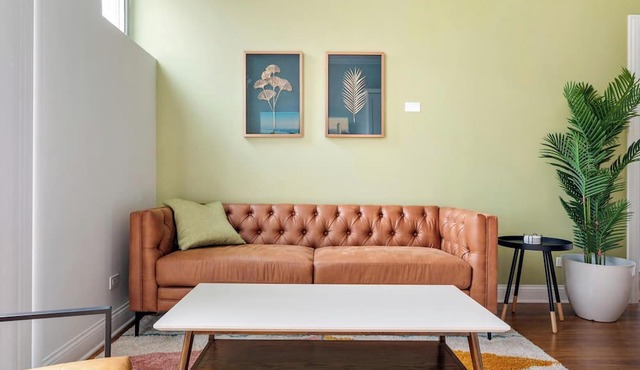 Gym | Garage Parking | Balcony | Sleeps 6