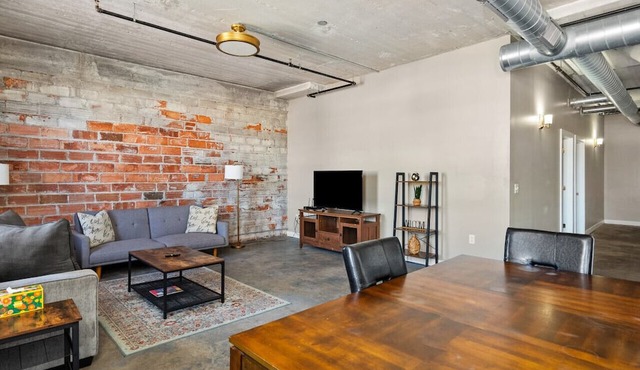 The Nelson Lofts - Unit 7 (2 BR)