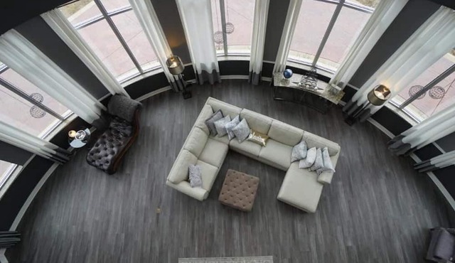 Relaxing Boutique Hotel w/Breakfast Buffet, Puzzles, 24-hour Gym & Cozy Corners