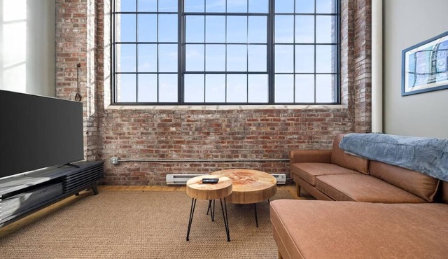 Cooperage 214 | Mid-century 1BD Loft | Peoria