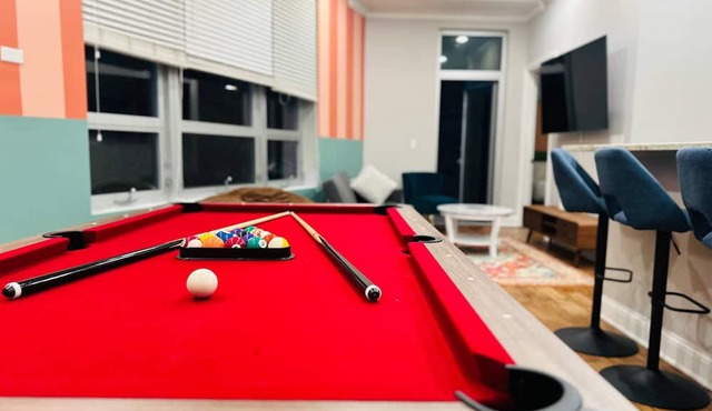 1 Garage Parking/Skyline Rooftop/PingPong/Balcony