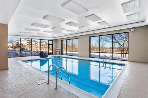 Hampton Inn & Suites Chicago Deer Park