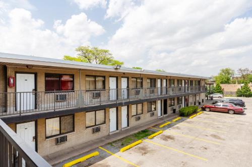 Best Motel By OYO Chicago I-90