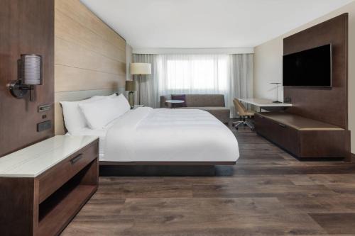 Madison Marriott West