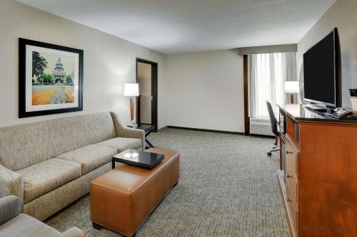 Drury Inn & Suites Springfield