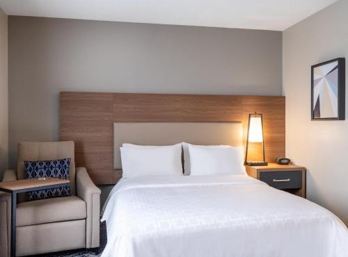 Candlewood Suites Rockford by IHG