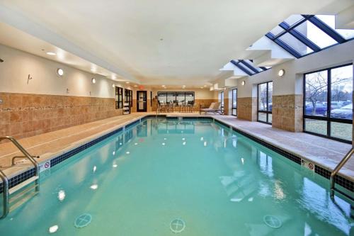Hampton Inn & Suites Detroit-Canton