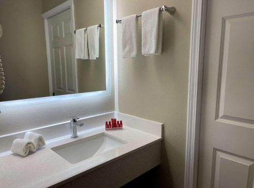 Sleep Inn & Suites Peoria North
