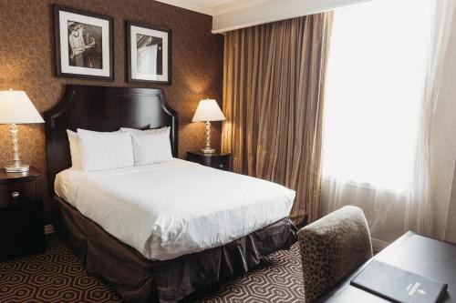 Hotel Julien Dubuque 